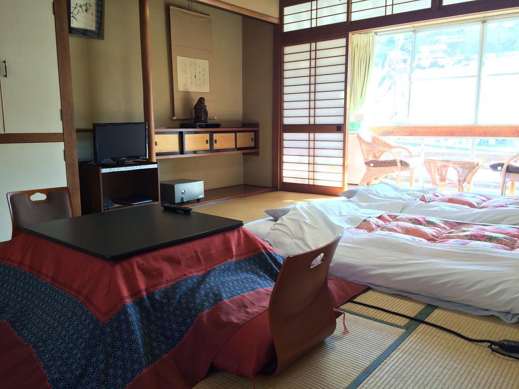 Yudanaka Onsen Yamazakiya Hotel Яманучи Екстериор снимка